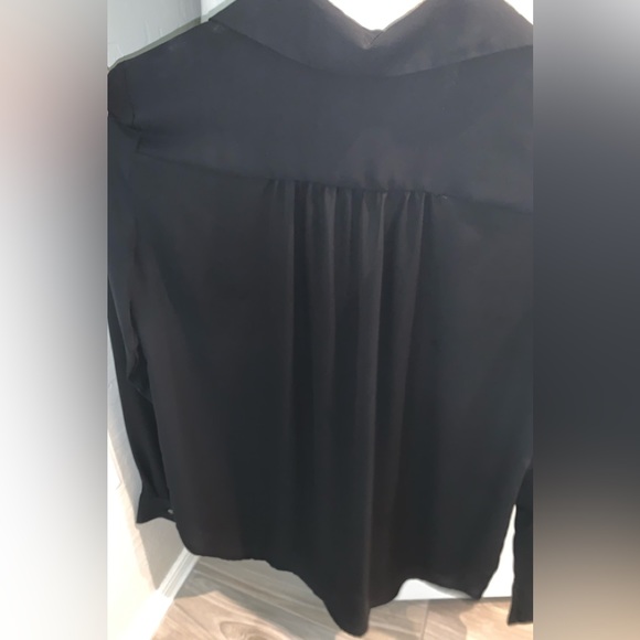 Ann Taylor Mixed Media Pleat front long sleeve black blouse- has pockets XS - Picture 7 of 7